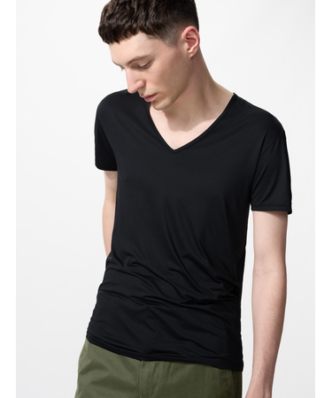 エアリズムVネックT