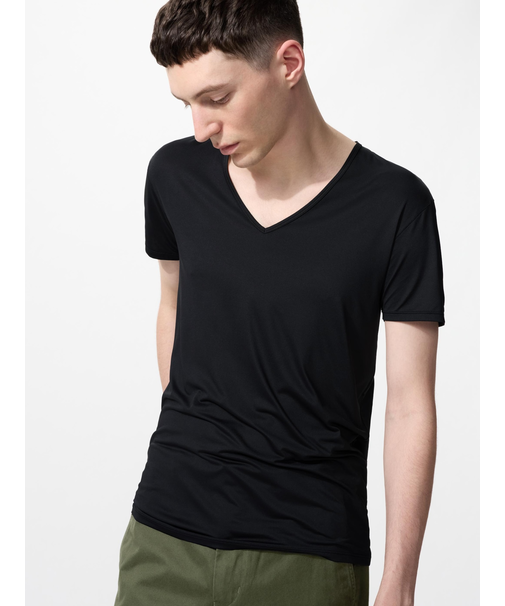 エアリズムVネックT