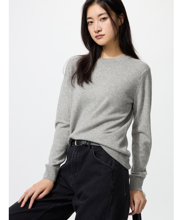 カシミヤクルーネックセーター