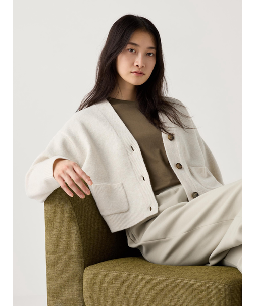 スフレヤーンVネックショートカーディガン