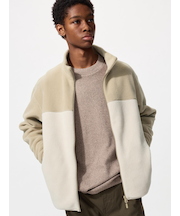 フリースジャケット