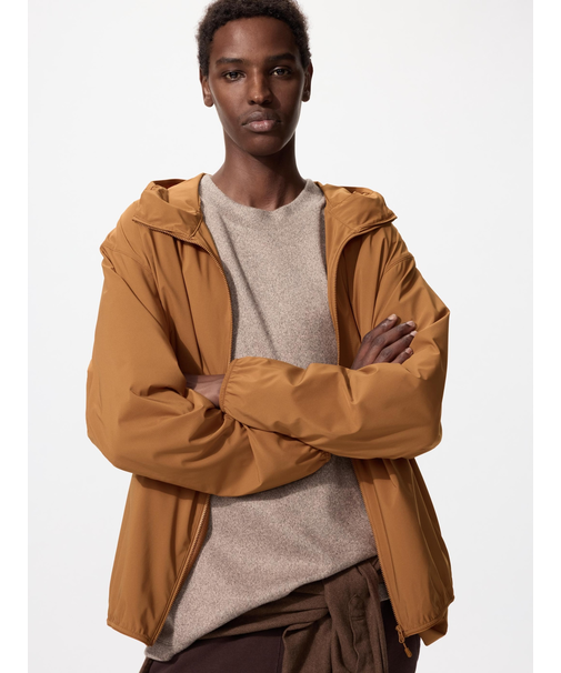 ポケッタブルUVカットパーカ/NANODESIGN