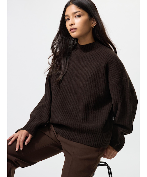 スフレヤーンモックネックセーター