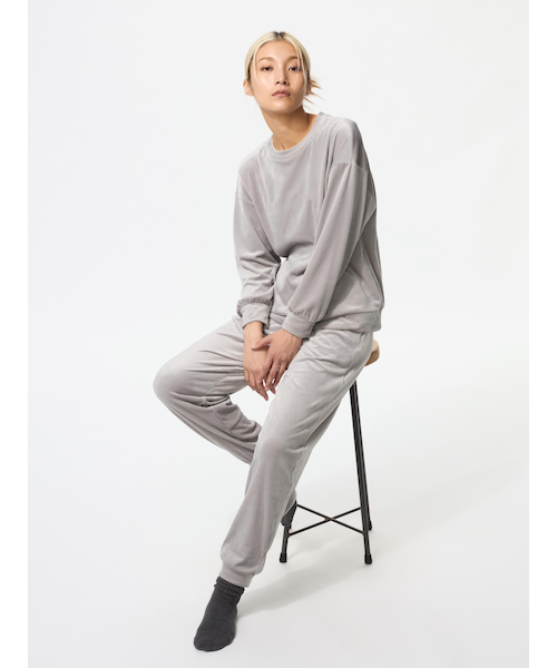 ユニクロ　ウルトラストレッチスムースセット　ナチュラル　サイズXL ユニクロ公式 | ウルトラストレッチスムースセット（長袖）