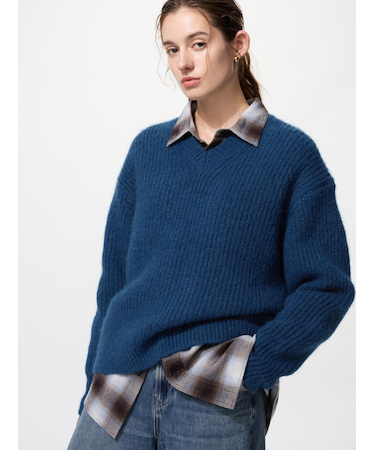 フラッフィVネックセーター