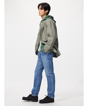 スリムストレートジーンズ