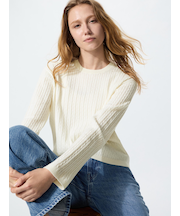 ミニケーブルクルーネックセーター