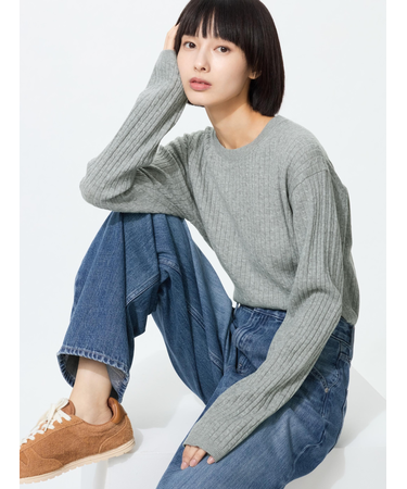 ミニケーブルクルーネックセーター