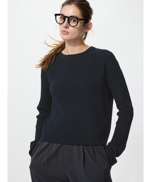 ミニケーブルクルーネックセーター