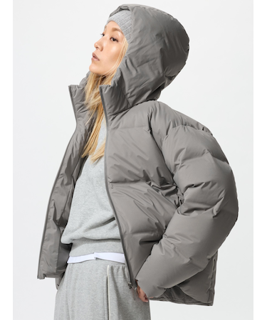 シームレスダウンパーカ