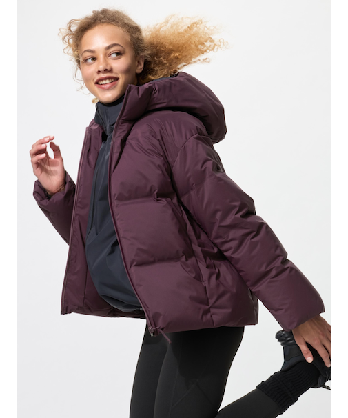 シームレスダウンパーカ