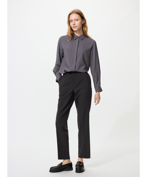 感動スリムパンツ