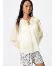 ライトコットンシャーリングブラウス