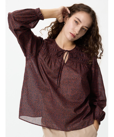 ライトコットンシャーリングブラウス/プリント