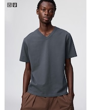 VネックTシャツ