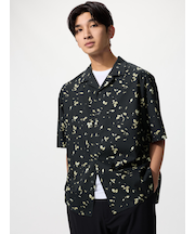 オープンカラーシャツ