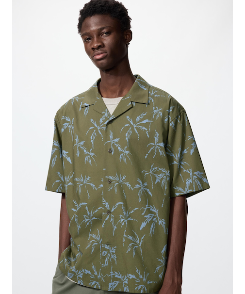 オープンカラーシャツ