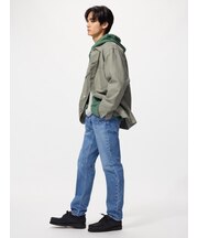スリムストレートジーンズ