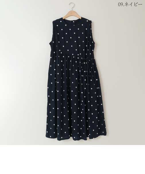 ドット刺繍ウエストギャザーワンピース  [41416255]natural mist