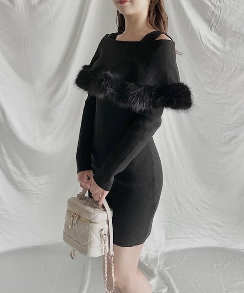 ファーケープオフショルニットワンピース｜ワンウェイの通販｜&mall
