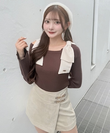 ショルダーリボンニット