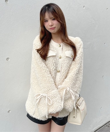 ノーカラーボアジャケット