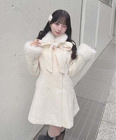 ボウタイウールコート