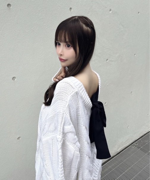 バックリボンニットワンピース