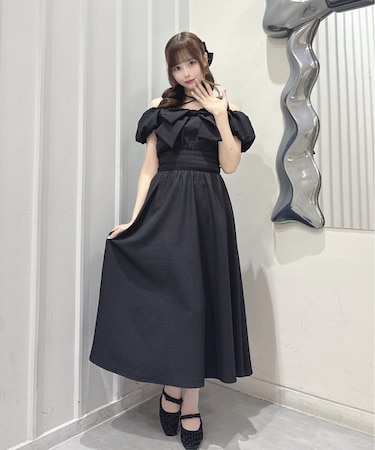 リボンオフショルワンピース