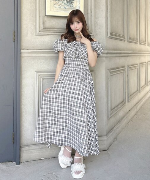 リボンオフショルワンピース