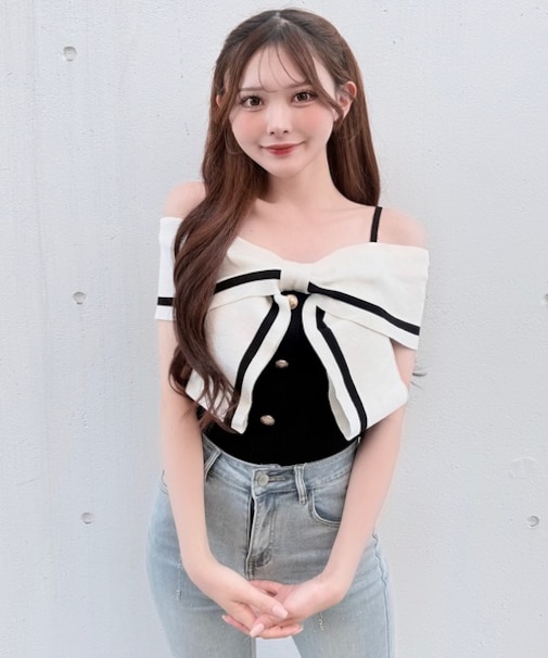 リボンオフショルニット