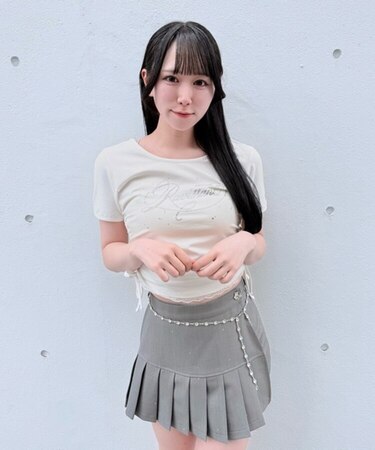 ストーンロゴTシャツ