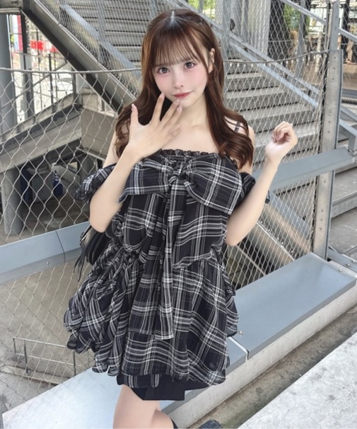 ２Waｙリボンペプラムワンピース