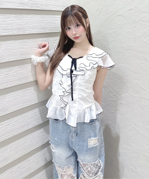ラッフルペプラムブラウス