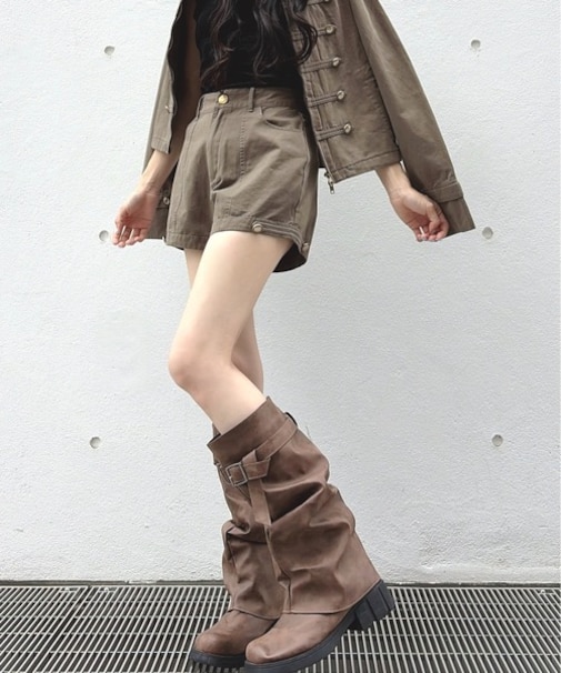 サイドボタンショートパンツ