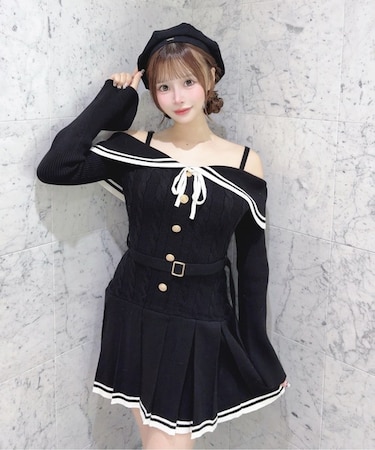 オフショルプリーツニットワンピース