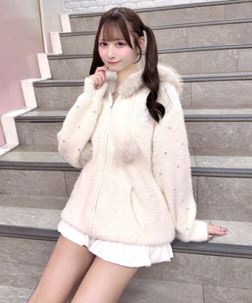 ファー付きニットパーカー