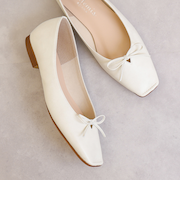 【片足140g】超軽量スクエアトゥリボンフラットシューズ