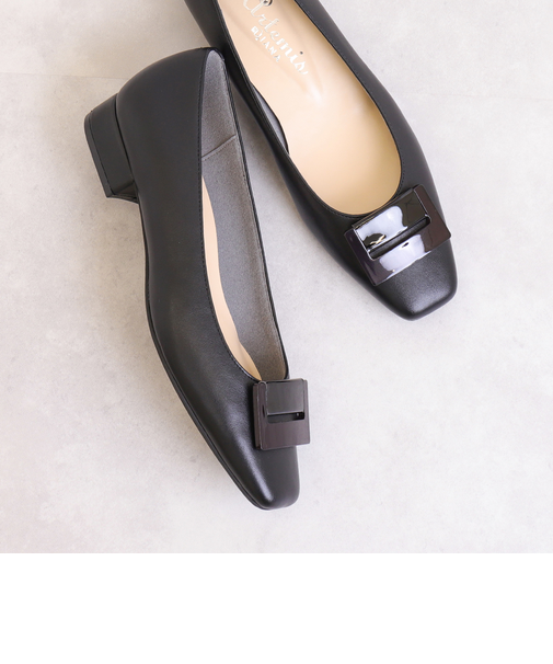 スクエアオーナメント　ローヒールパンプス