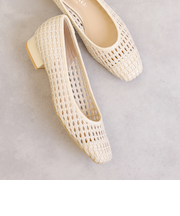 スクエアトゥメッシュ素材パンプス