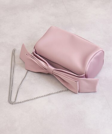 チェーンストラップ付属　2WAYリボンハンドルサテンバッグ