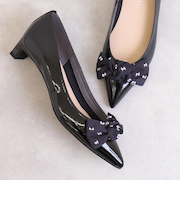 ビッグリボン　ポインテッドトゥパンプス