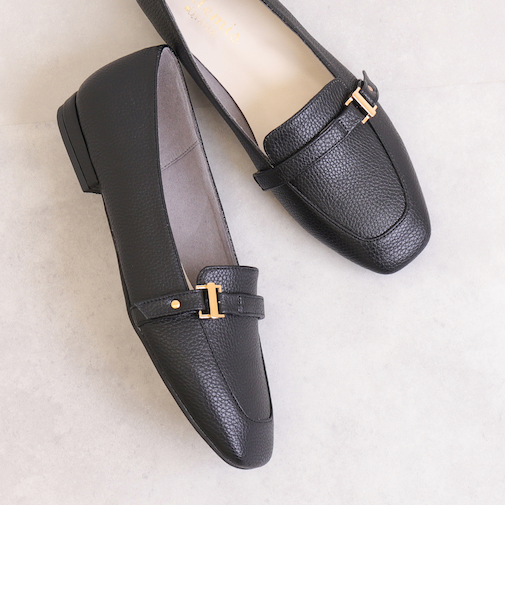 ベルトデザイン スクエアトゥローファー