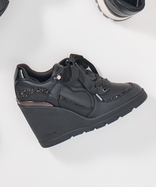 9cmヒールアップ】ビジュー付きリボンスニーカー｜アルテミスバイ