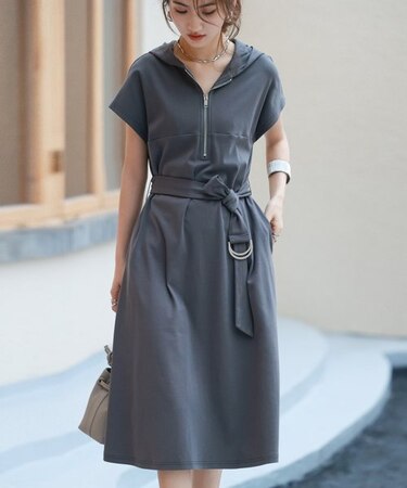 ハーフジップパーカーワンピース