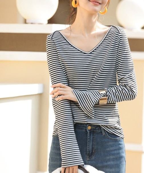 コットンブレンド細ボーダー柄スリットスリーブロングTシャツ