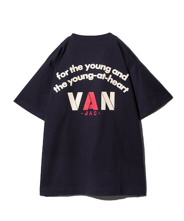 バックロゴポケットＴシャツ