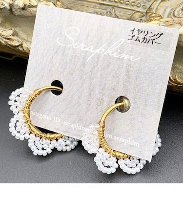 花びらフープイヤリング