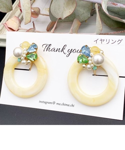 サークルビジューイヤリング