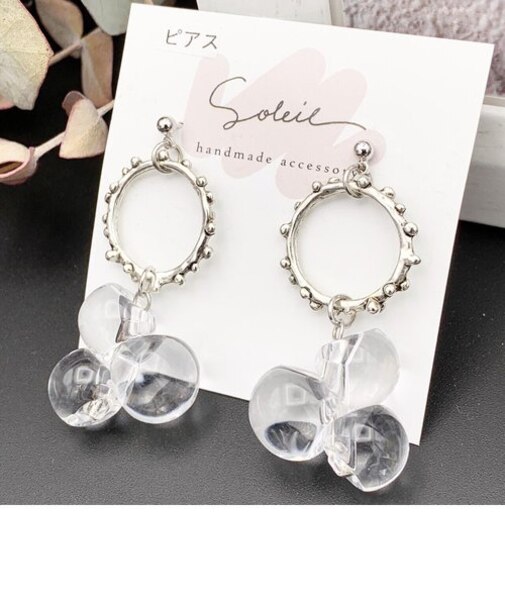 クリアボールピアス